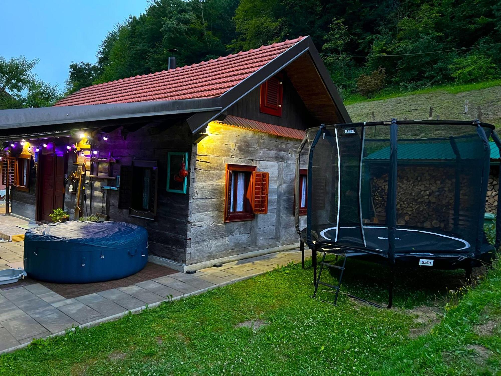 Villa Pepeljuga Kuca Za Odmor Vizovlje ภายนอก รูปภาพ
